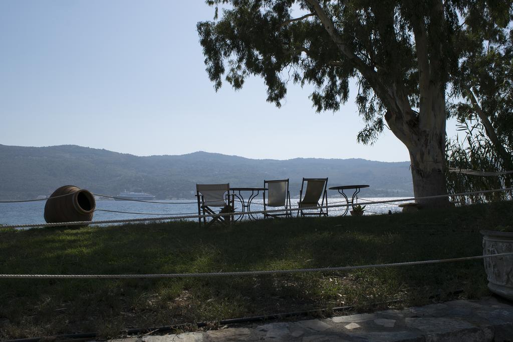 Roditses Beach Sea Front Apartments Samos Town Luaran gambar