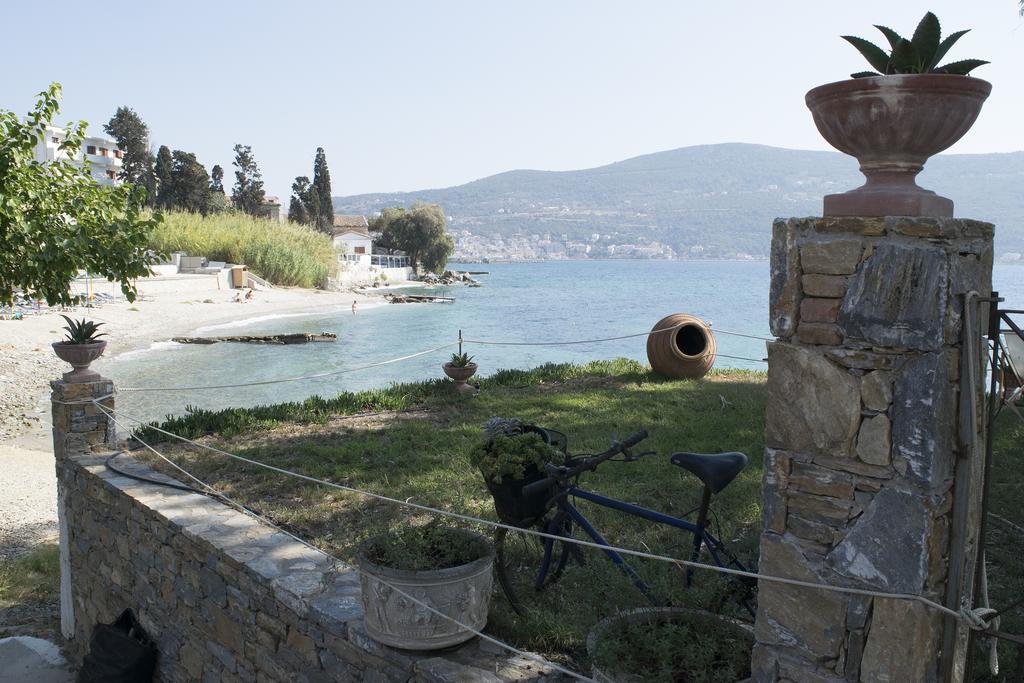 Roditses Beach Sea Front Apartments Samos Town Luaran gambar
