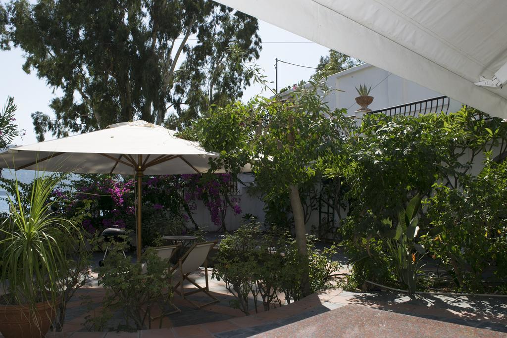 Roditses Beach Sea Front Apartments Samos Town Luaran gambar