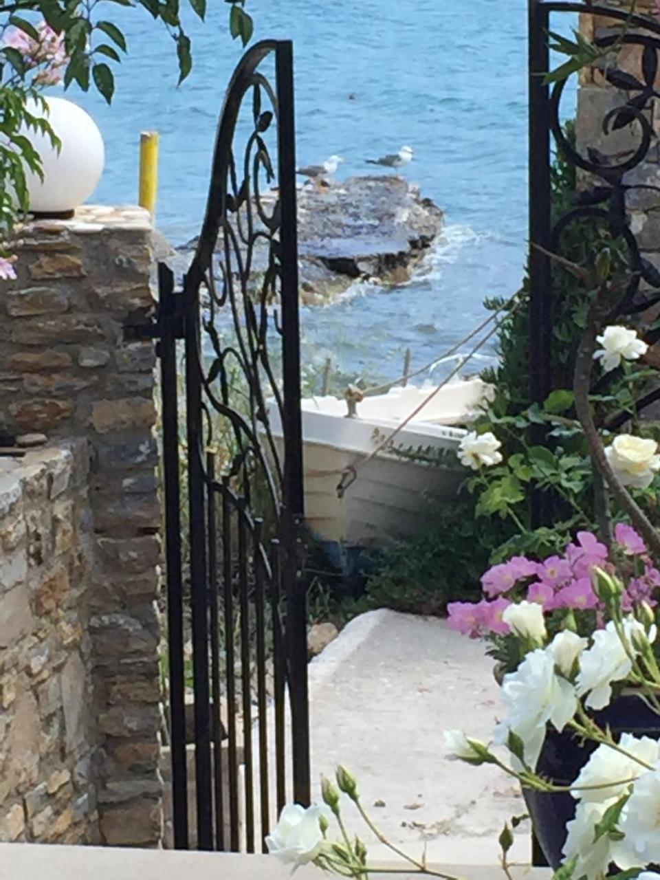 Roditses Beach Sea Front Apartments Samos Town Luaran gambar