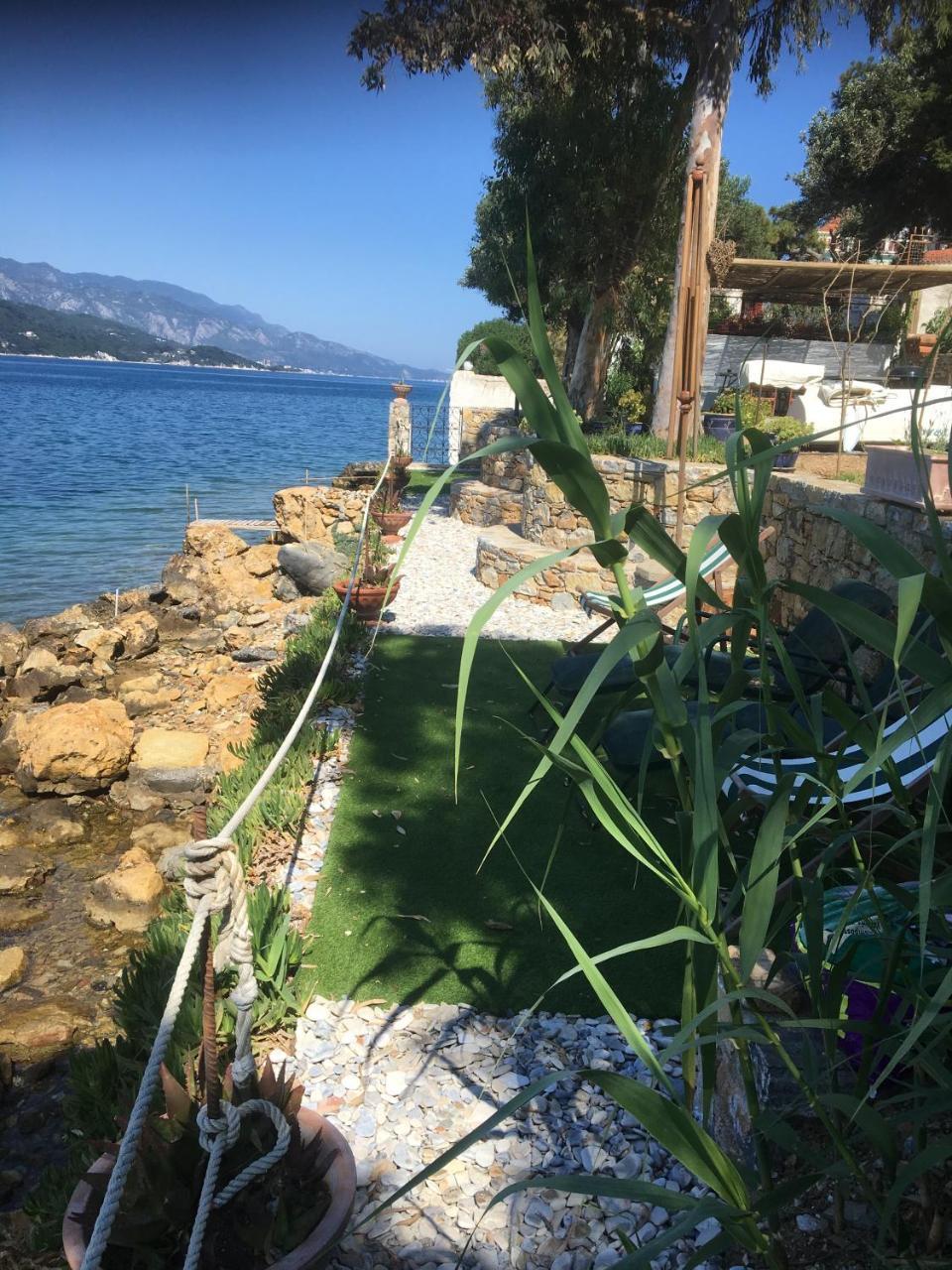 Roditses Beach Sea Front Apartments Samos Town Luaran gambar
